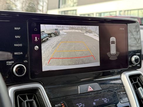 Used 2023 Kia Sorento S w/ Panoramic Sunroof Package image 19