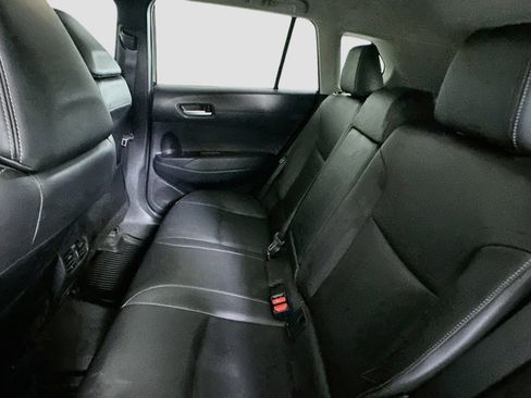 Used 2024 Toyota Corolla Cross XLE FWD image 27