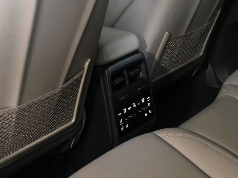 Used 2024 Porsche Macan Turbo Electric image 20