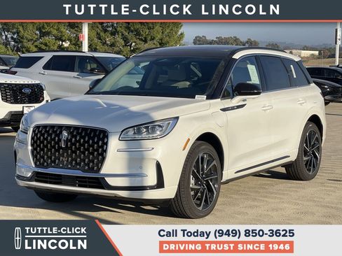 New 2026 Lincoln Corsair Grand Touring AWD/4WD image 3