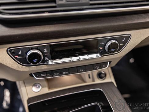 Used 2024 Audi Q5 2.0T Premium Plus w/ Premium Plus Package image 29