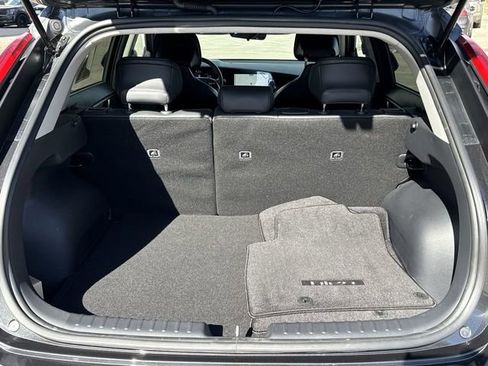 Certified 2025 Kia Niro EX image 27