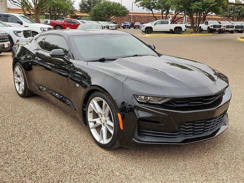 Used 2019 Chevrolet Camaro LT w/ RS Package RWD image 6