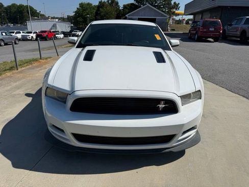 Used 2014 Ford Mustang GT Premium w/ Equipment Group 402A RWD image 3