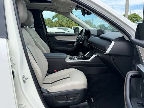 Used 2024 MAZDA CX-90 3.3 Turbo w/ Preferred Package AWD/4WD image 19