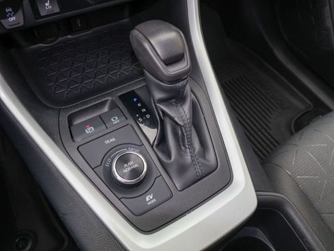 Used 2022 Toyota RAV4 XLE w/ Convenience Package AWD/4WD image 26