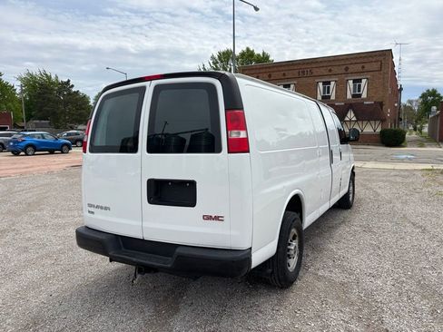 Used 2008 GMC Savana 2500 RWD image 3