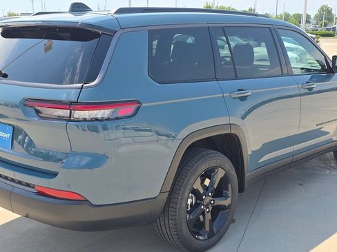 New 2026 Jeep Grand Cherokee L Limited AWD/4WD image 5