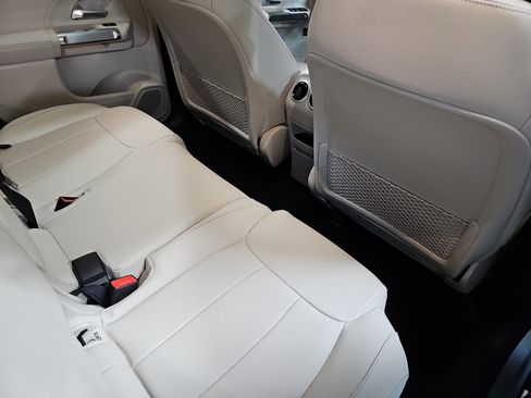 New 2026 Mercedes-Benz GLB 250 image 11