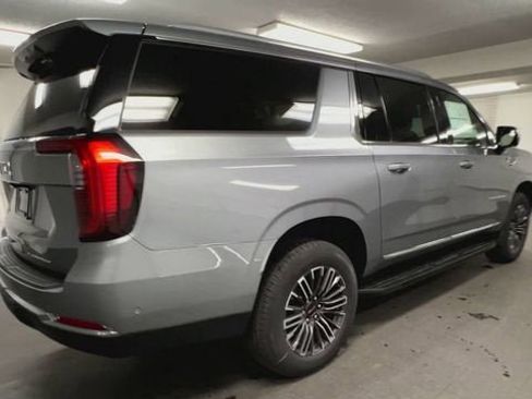 New 2026 GMC Yukon XL Elevation w/ Elevation Premium Package AWD/4WD image 8