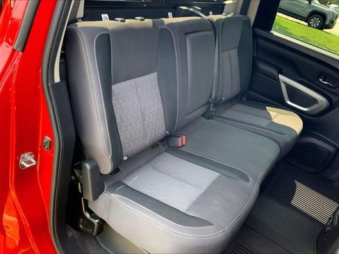 Used 2022 Nissan Titan SV w/ SV Convenience Package AWD/4WD image 24