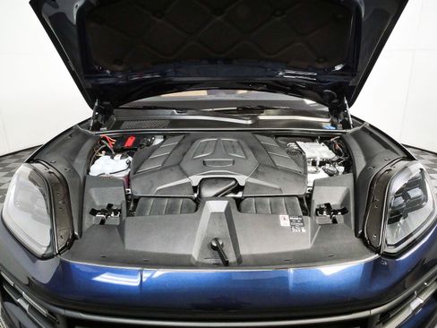 Used 2026 Porsche Cayenne E-Hybrid AWD/4WD image 36