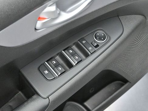 Used 2023 Kia Forte LXS FWD image 10