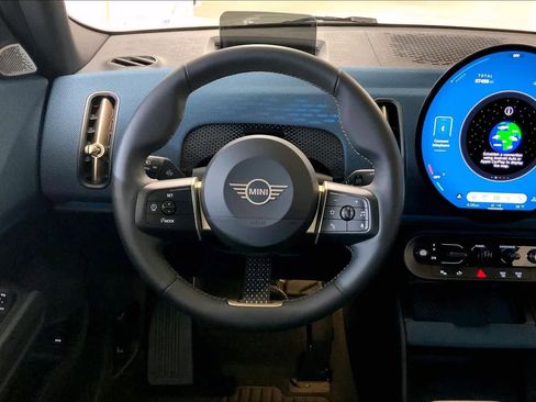 Used 2025 MINI Cooper Countryman SE w/ Comfort Package Max image 5