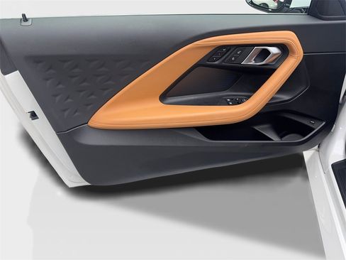 Used 2025 BMW 230i Coupe w/ M Sport Package image 31