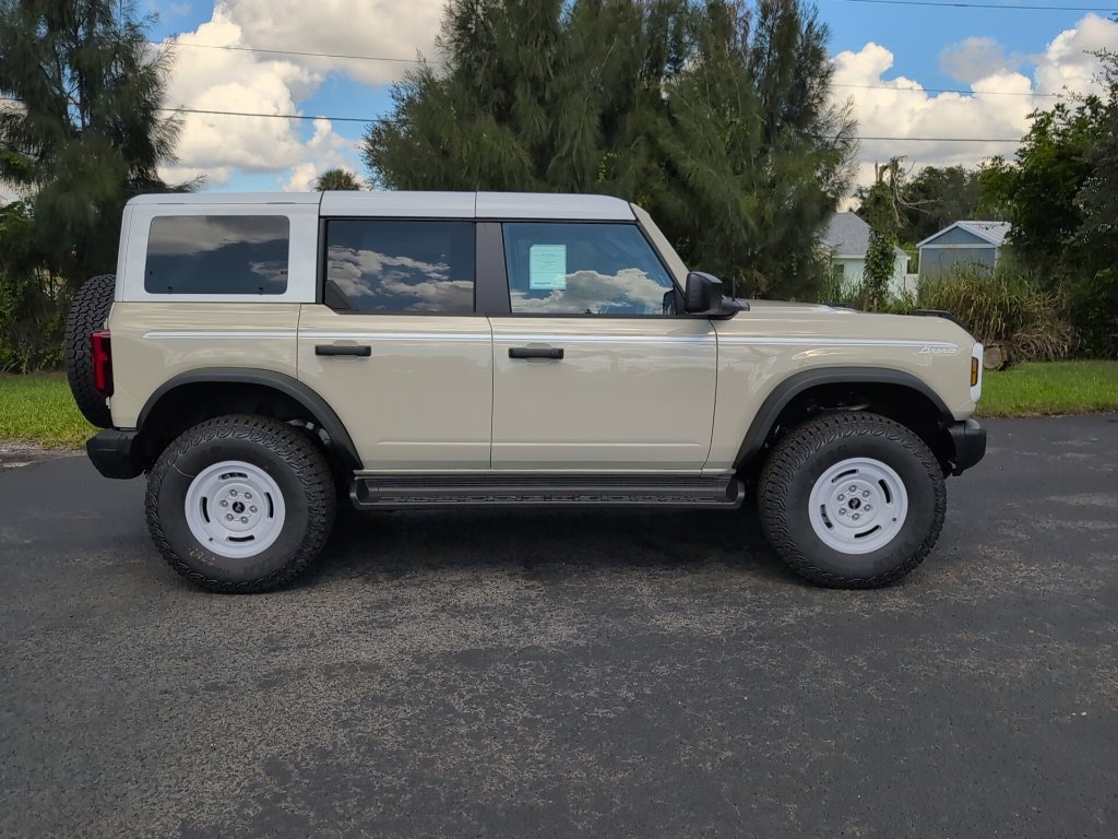 New 2026 Ford Bronco Heritage Edition AWD/4WD image 2