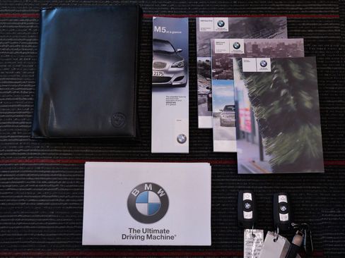 Used 2006 BMW M5 RWD image 21