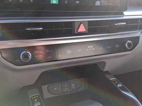 New 2026 Kia Sorento S w/ S Panoramic Sunroof Package image 17