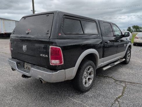 Used 2016 RAM 1500 Laramie w/ Convenience Group AWD/4WD image 2