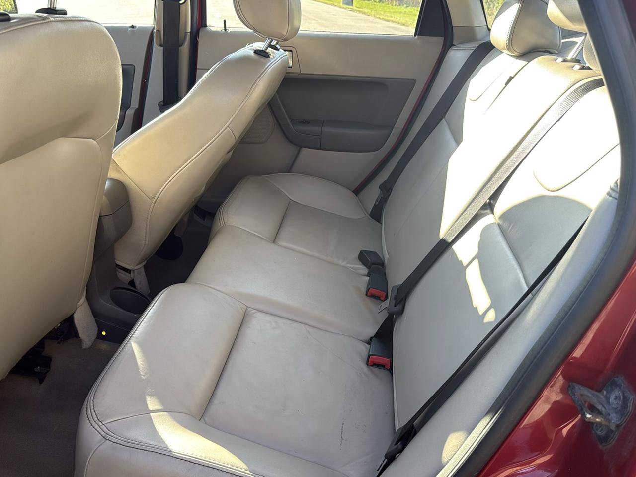 Used 2009 Ford Focus SEL FWD image 20