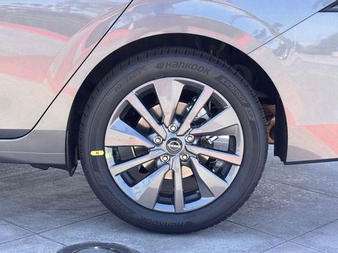 New 2026 Nissan Sentra SL FWD image 8