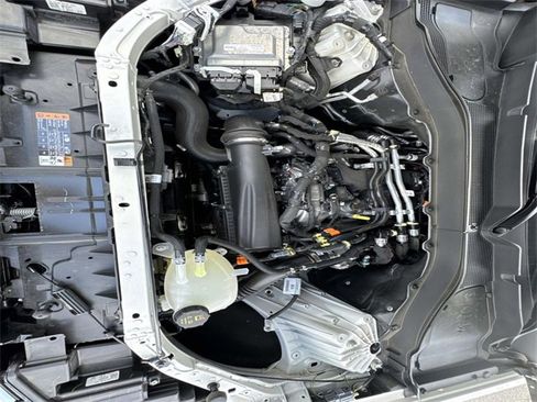 New 2025 Ford Explorer Active w/ Active Comfort Package image 10