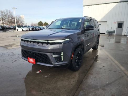 New 2026 Jeep Grand Wagoneer Limited image 3