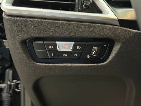 Used 2025 BMW 330i Sedan RWD image 15