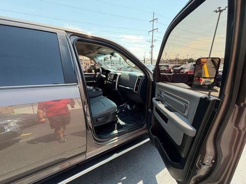 Used 2018 RAM 1500 Classic SLT RWD image 7