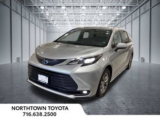 Used 2025 Toyota Sienna XLE FWD video 1