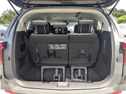 New 2026 Kia Carnival FWD image 14