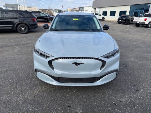 Certified 2025 Ford Mustang Mach-E Select w/ Comfort Package Lite image 8