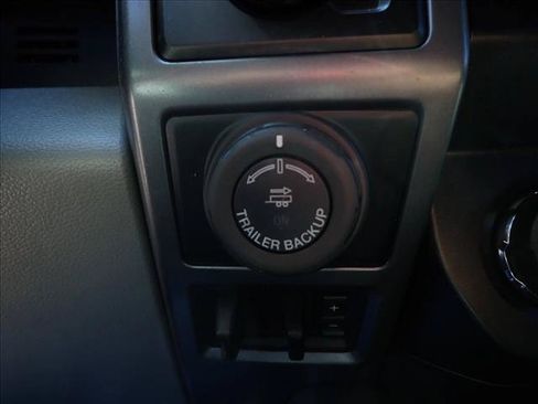 Used 2019 Ford F150 XLT w/ Equipment Group 302A Luxury AWD/4WD image 21