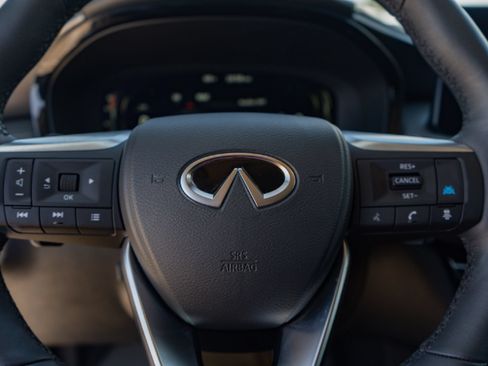 Certified 2026 INFINITI QX60 Luxe w/ Cargo Package FWD image 11