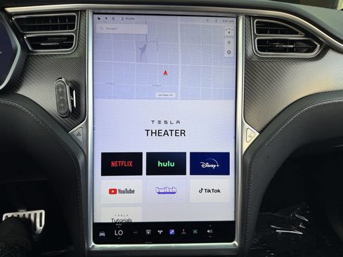 Used 2018 Tesla Model X P100D image 34
