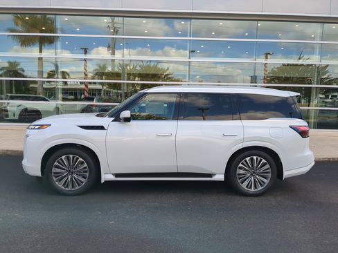 New 2026 INFINITI QX80 Luxe w/ Cargo Package image 7