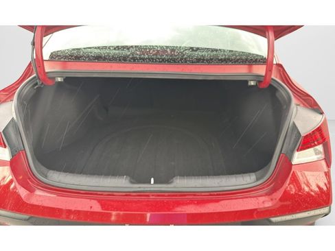 Used 2025 Hyundai Elantra Limited FWD image 13