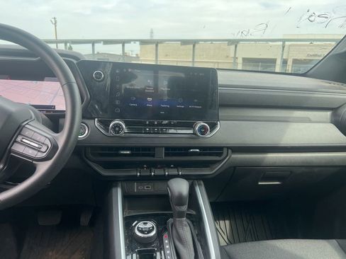 Certified 2024 Chevrolet Colorado Trail Boss w/ Technology Package image 10