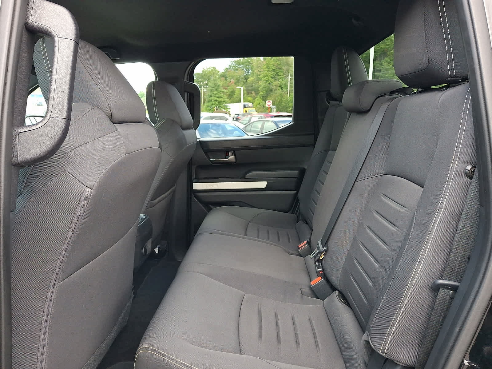 Used 2024 Toyota Tacoma TRD Off-Road AWD/4WD image 12