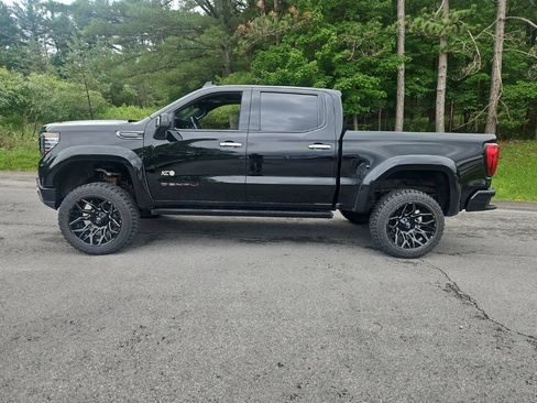 Used 2023 GMC Sierra 1500 Denali Ultimate AWD/4WD image 2