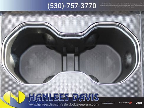 New 2025 Jeep Grand Cherokee Limited w/ Luxury Tech Group II image 21