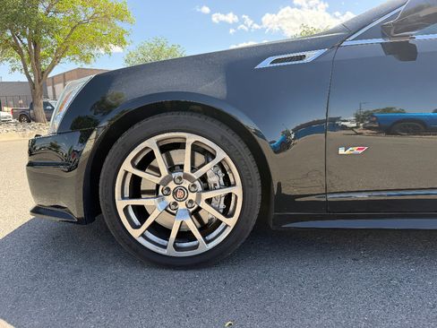 Used 2011 Cadillac CTS V RWD image 9