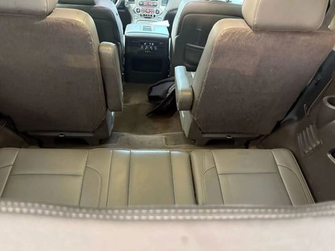 Used 2015 GMC Yukon Denali w/ Premium Package image 9
