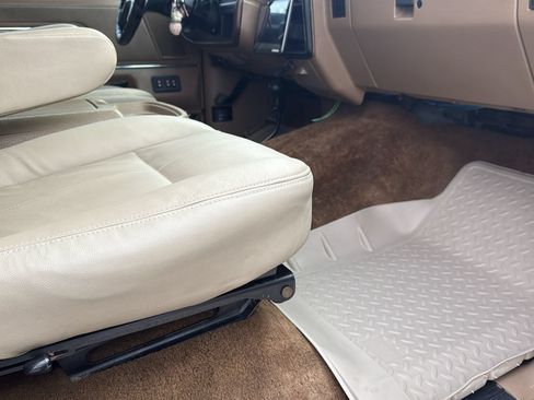 Used 1988 Ford Bronco AWD/4WD image 28