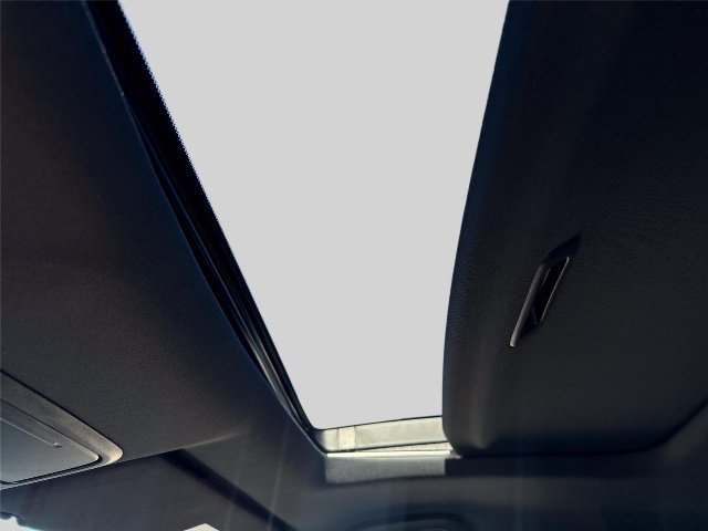 Used 2023 Honda Passport EX-L image 11