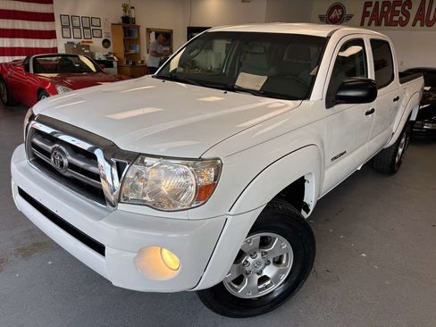 Used 2010 Toyota Tacoma PreRunner w/ TRD Off-Road Pkg w/JBL Audio RWD image 9