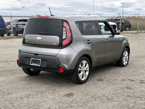 Used 2014 Kia Soul + FWD image 5
