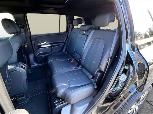 Certified 2025 Mercedes-Benz GLB 250 4MATIC image 25