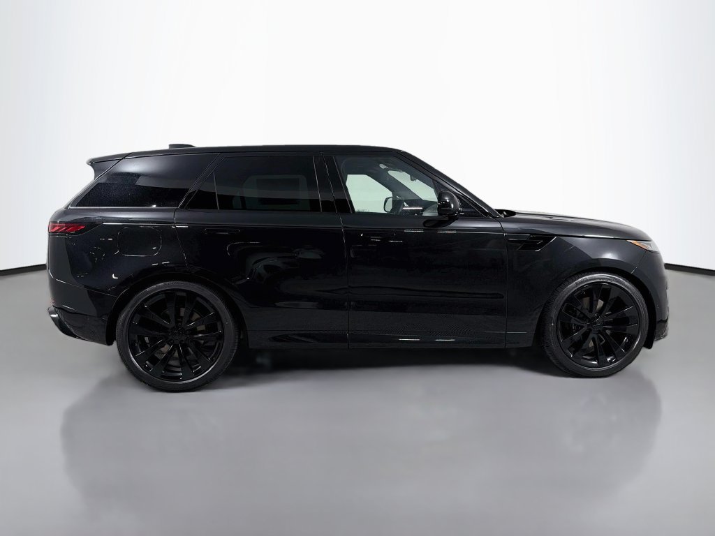 New 2027 Land Rover Range Rover Sport Dynamic SE AWD/4WD image 4