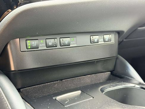 Used 2024 Lexus ES 350 w/ Premium Package FWD image 21